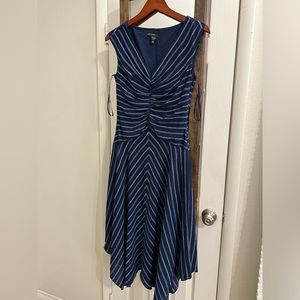 EUC Navy with white stripes Maggy London Dress 4